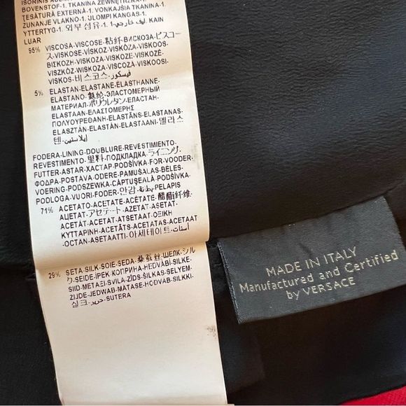 Vintage Versace Tribute Collection | Vogue 91’ Print Mini Skirt - Picture 12 of 16